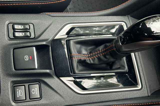 Subaru XV 2.0i e-Boxer SE Premium 5dr Lineartronic 