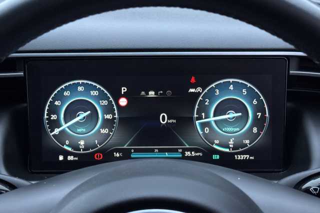 Hyundai TUCSON 1.6 TGDi 48V MHD SE Connect 5dr 2WD DCT 