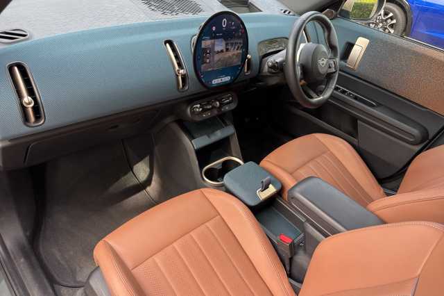 MINI Mini 1.5 C Exclusive 5dr Auto 