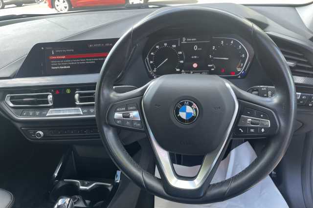 BMW 118 5-door 118i Sport 5dr Step Auto 