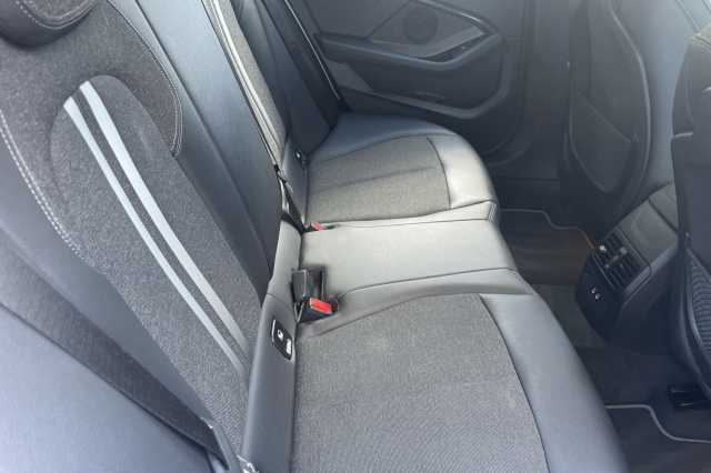 BMW 118 5-door 118i Sport 5dr Step Auto 