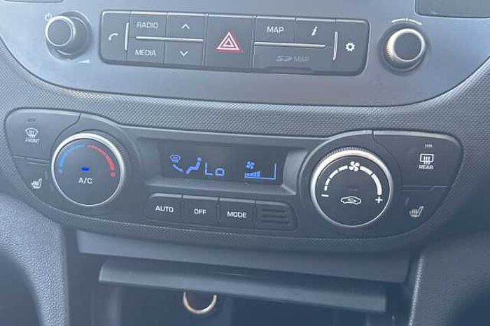 Hyundai i10 1.2 Premium SE 5dr Auto 