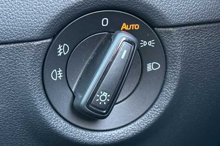 SKODA Octavia 1.6 TDI SE Technology 5dr DSG 