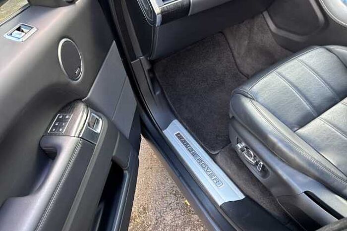 Land Rover Range Rover Sport 3.0 D300 Autobiography Dynamic 5dr Auto 