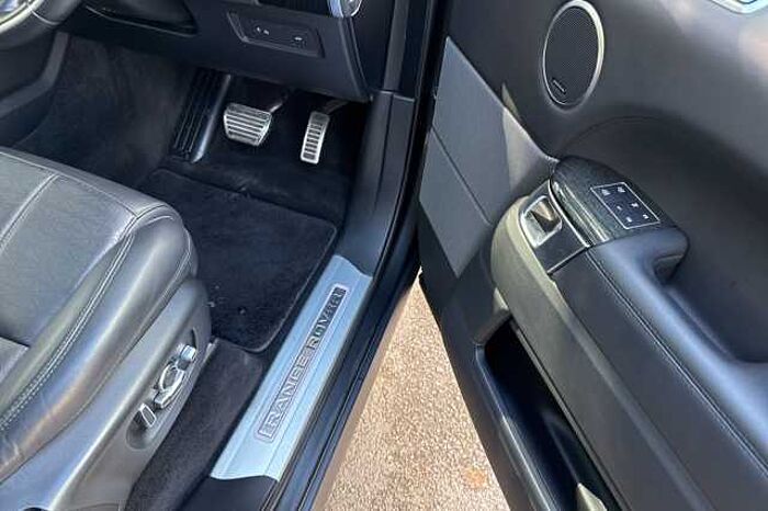 Land Rover Range Rover Sport 3.0 D300 Autobiography Dynamic 5dr Auto 
