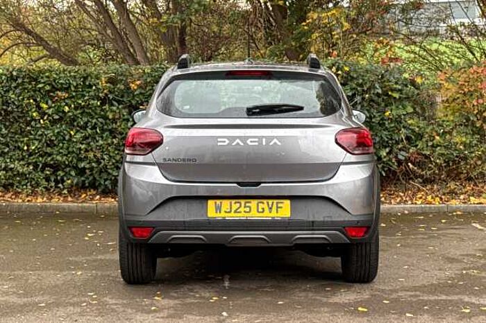 Dacia Sandero Stepway 1.0 TCe Expression 5dr 