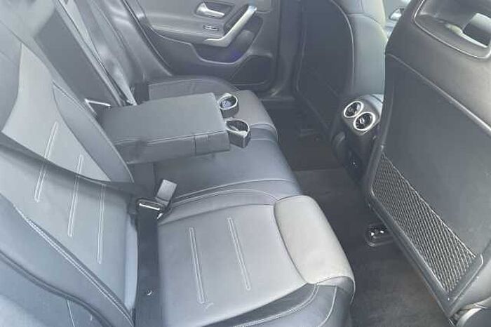 Mercedes-Benz CLA 180 180 AMG Line Premium Plus 4dr Tip Auto 