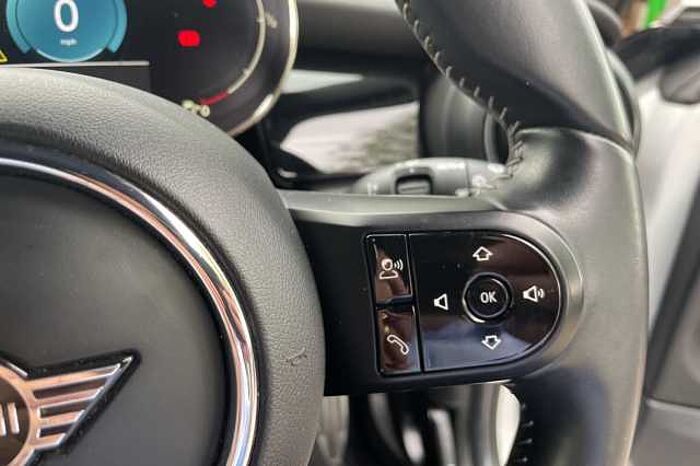 MINI Mini 1.5 Cooper Sport 3dr Auto 