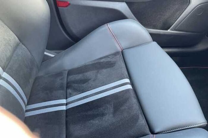 Ford Focus 2.3 EcoBoost ST 5dr Auto 