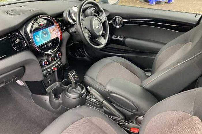 MINI Mini 1.5 Cooper Classic 2dr Auto 