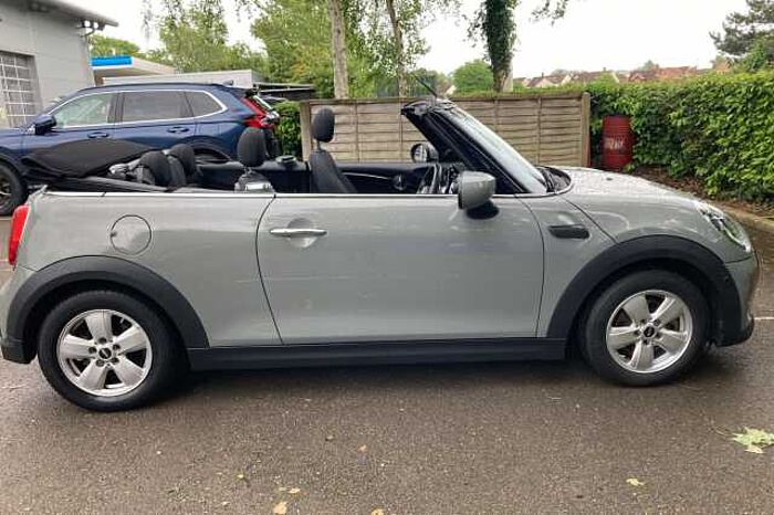 MINI Mini 1.5 Cooper Classic 2dr Auto 