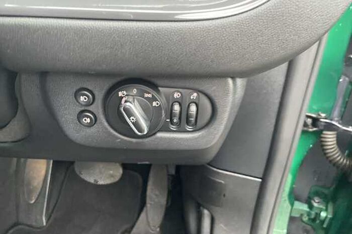 MINI Mini 1.5 Cooper Classic 6dr Auto 