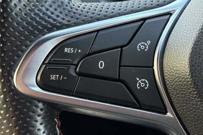 Renault Clio Hatchback 1.0 TCe 100 RS Line 5dr 