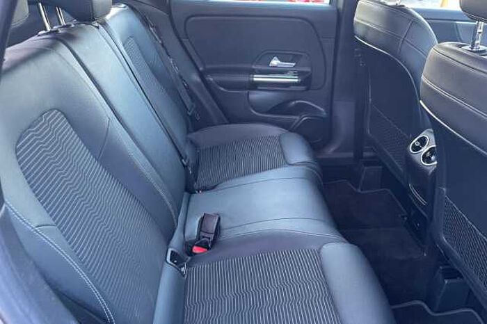 Mercedes-Benz GLA 200 200d Sport Executive 5dr Auto 