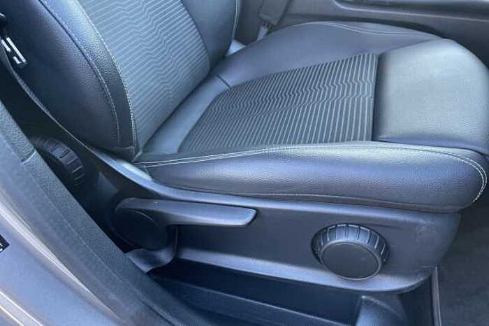 Mercedes-Benz GLA 200 200d Sport Executive 5dr Auto 