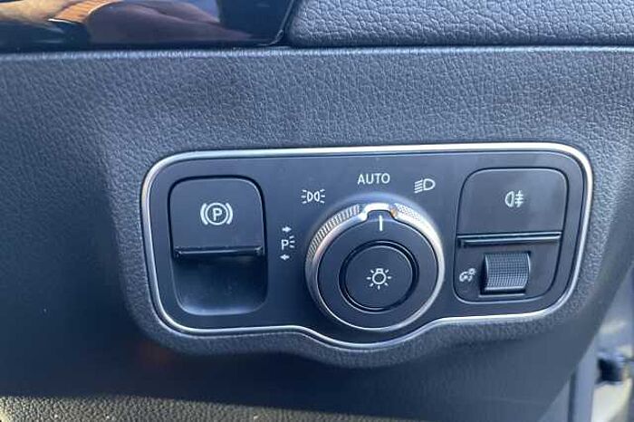 Mercedes-Benz GLA 200 200d Sport Executive 5dr Auto 