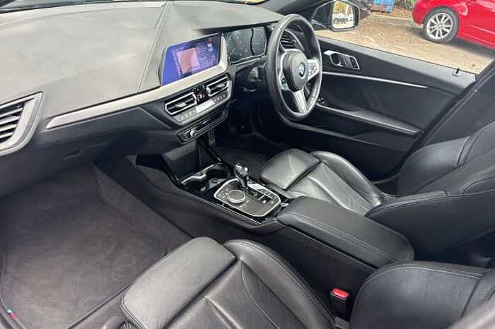 BMW 118 5-door 118i M Sport 5dr Step Auto 