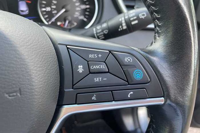 Nissan Qashqai 1.3 DiG-T 160 Tekna 5dr DCT 
