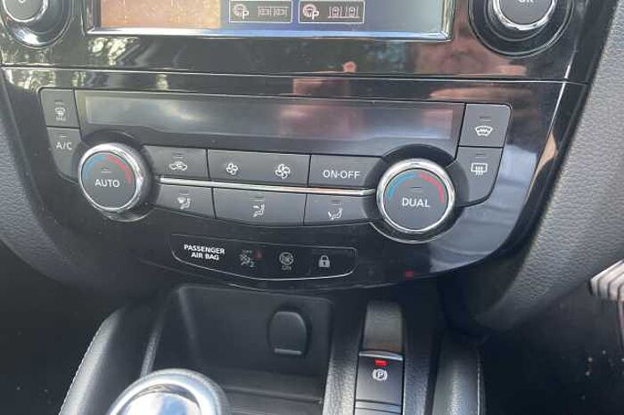 Nissan Qashqai 1.3 DiG-T 160 Tekna 5dr DCT 