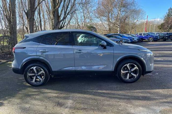 Nissan Qashqai 1.3 DiG-T MH 158 N-Connecta 5dr Xtronic 