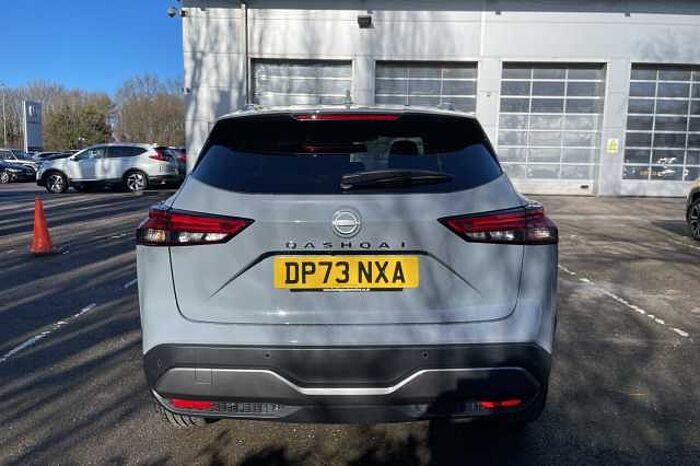 Nissan Qashqai 1.3 DiG-T MH 158 N-Connecta 5dr Xtronic 