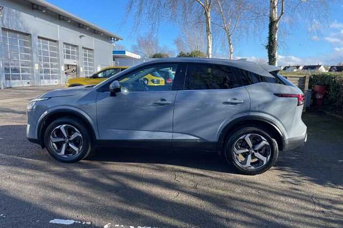 Nissan Qashqai 1.3 DiG-T MH 158 N-Connecta 5dr Xtronic 
