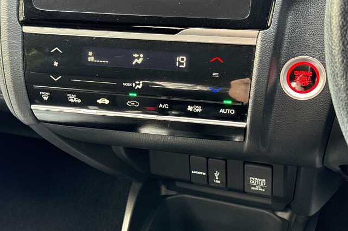 Honda Jazz 1.3 i-VTEC EX Navi 5dr 