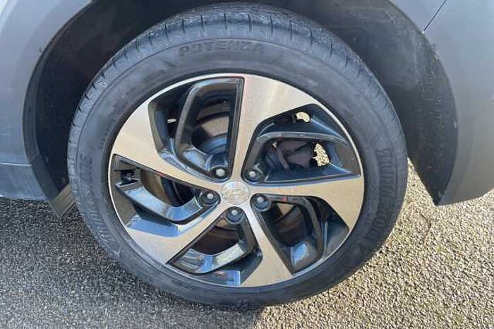 Hyundai TUCSON 1.7 CRDi Blue Drive Premium SE 5dr 2WD DCT 