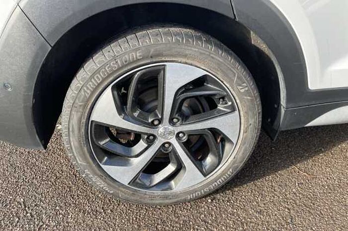 Hyundai TUCSON 1.7 CRDi Blue Drive Premium SE 5dr 2WD DCT 