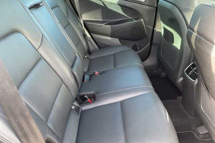 Hyundai TUCSON 1.7 CRDi Blue Drive Premium SE 5dr 2WD DCT 