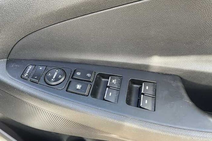 Hyundai TUCSON 1.7 CRDi Blue Drive Premium SE 5dr 2WD DCT 