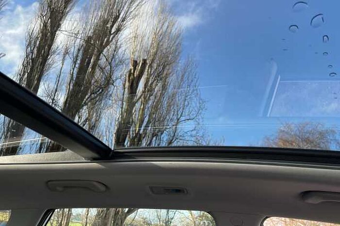 Hyundai TUCSON 1.7 CRDi Blue Drive Premium SE 5dr 2WD DCT 