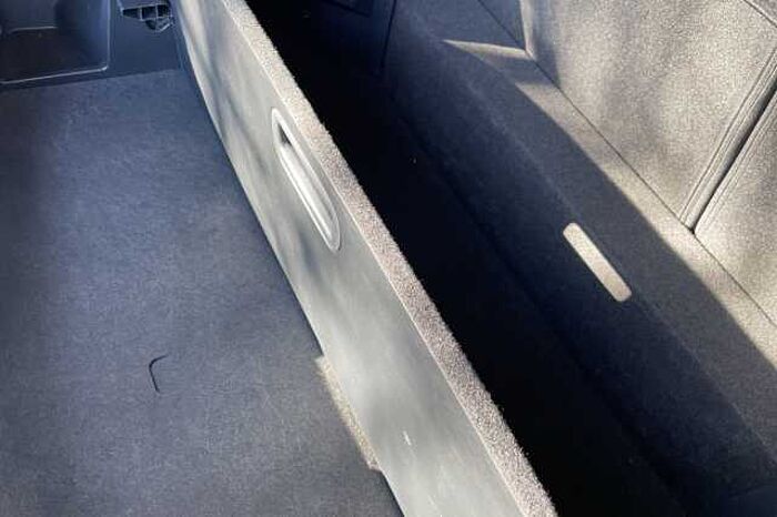 Nissan Qashqai 1.3 DiG-T MH 158 N-Connecta 5dr Xtronic 