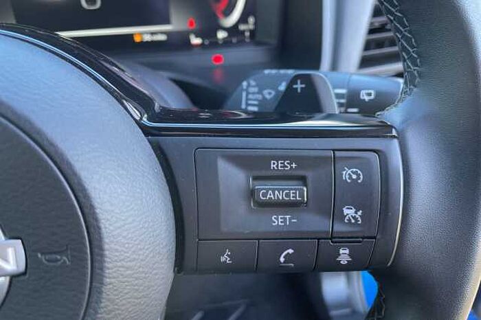 Nissan Qashqai 1.3 DiG-T MH 158 N-Connecta 5dr Xtronic 