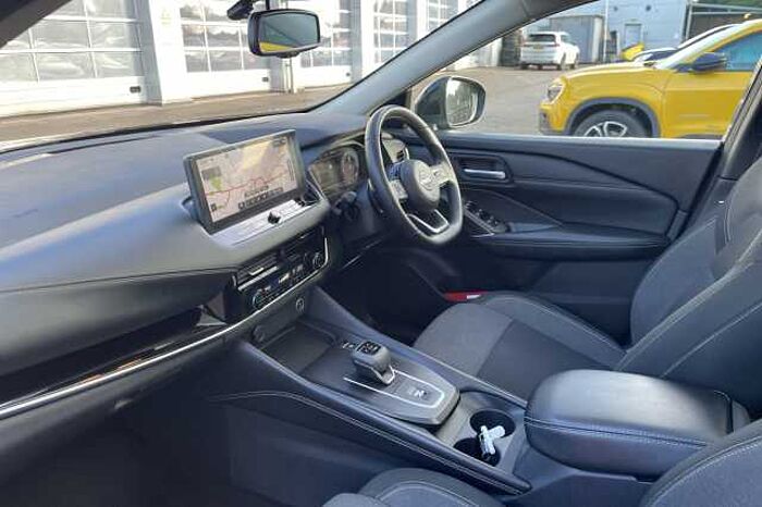Nissan Qashqai 1.3 DiG-T MH 158 N-Connecta 5dr Xtronic 