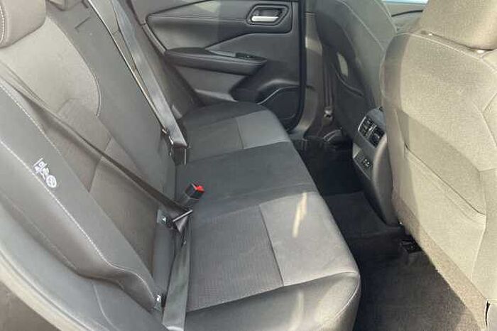 Nissan Qashqai 1.3 DiG-T MH 158 N-Connecta 5dr Xtronic 