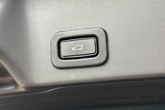 Land Rover Range Rover Evoque 2.0 D180 SE 5dr Auto 