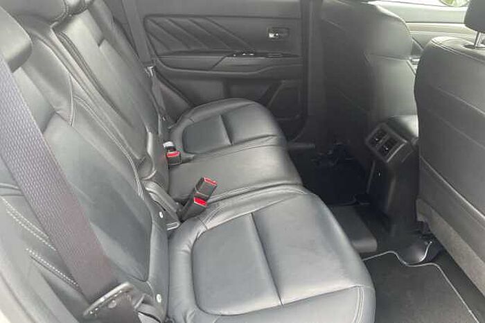 Mitsubishi Outlander 2.4 PHEV Dynamic 5dr Auto 
