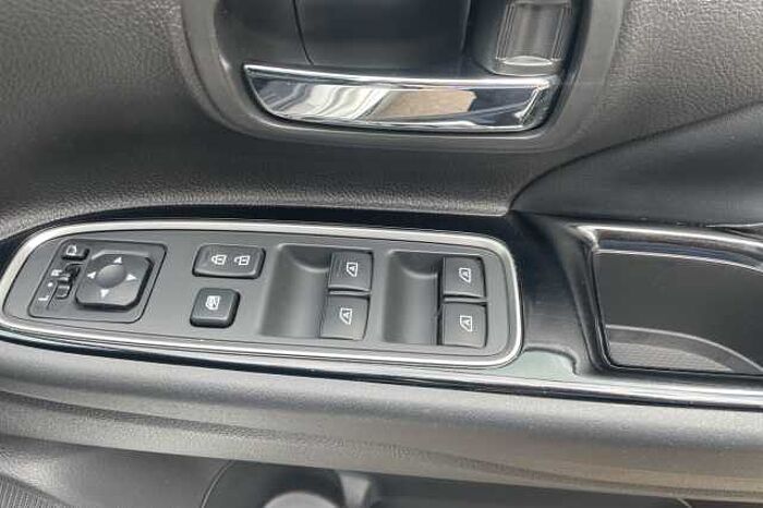 Mitsubishi Outlander 2.4 PHEV Dynamic 5dr Auto 