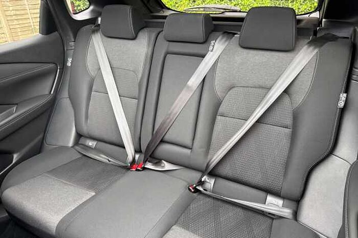 Nissan Qashqai 1.3 DiG-T MH N-Connecta 5dr 