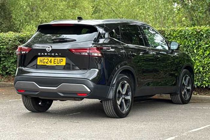Nissan Qashqai 1.3 DiG-T MH N-Connecta 5dr 