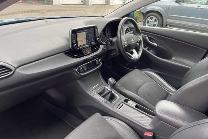 Hyundai i30 1.4T GDI Premium 5dr 