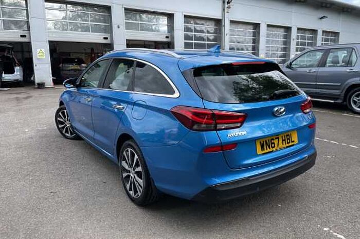 Hyundai i30 1.4T GDI Premium 5dr 