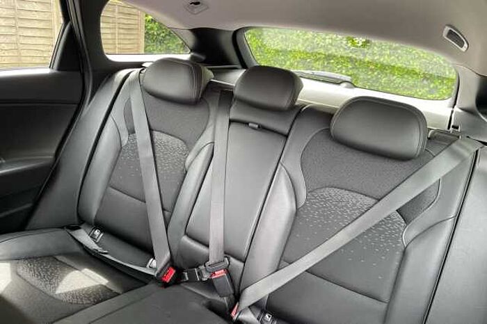 Hyundai i30 1.4T GDI Premium 5dr 