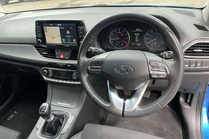 Hyundai i30 1.4T GDI Premium 5dr 