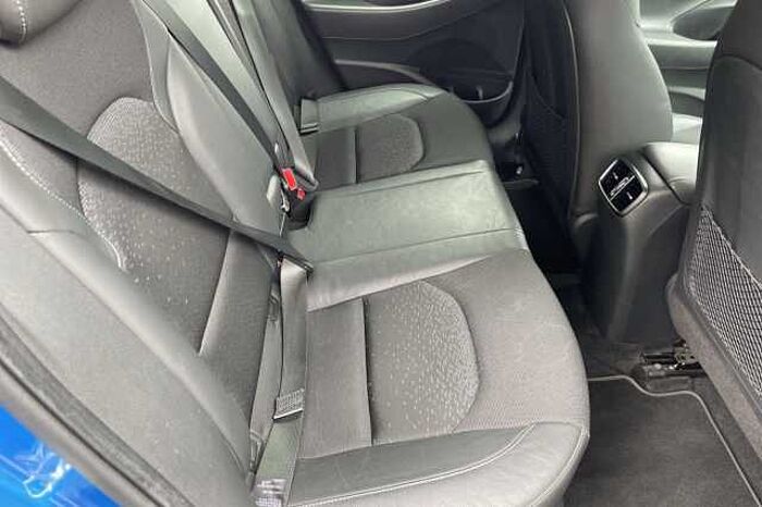 Hyundai i30 1.4T GDI Premium 5dr 