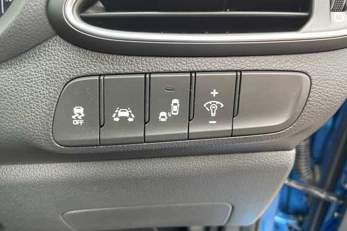 Hyundai i30 1.4T GDI Premium 5dr 