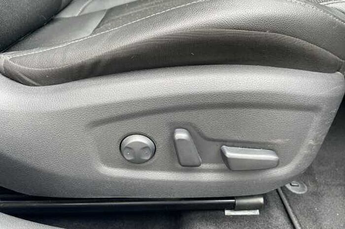 Hyundai i30 1.4T GDI Premium 5dr 