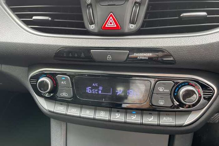 Hyundai i30 1.4T GDI Premium 5dr 