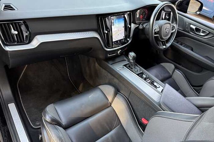 Volvo S60 2.0 T5 R DESIGN Edition 4dr Auto 